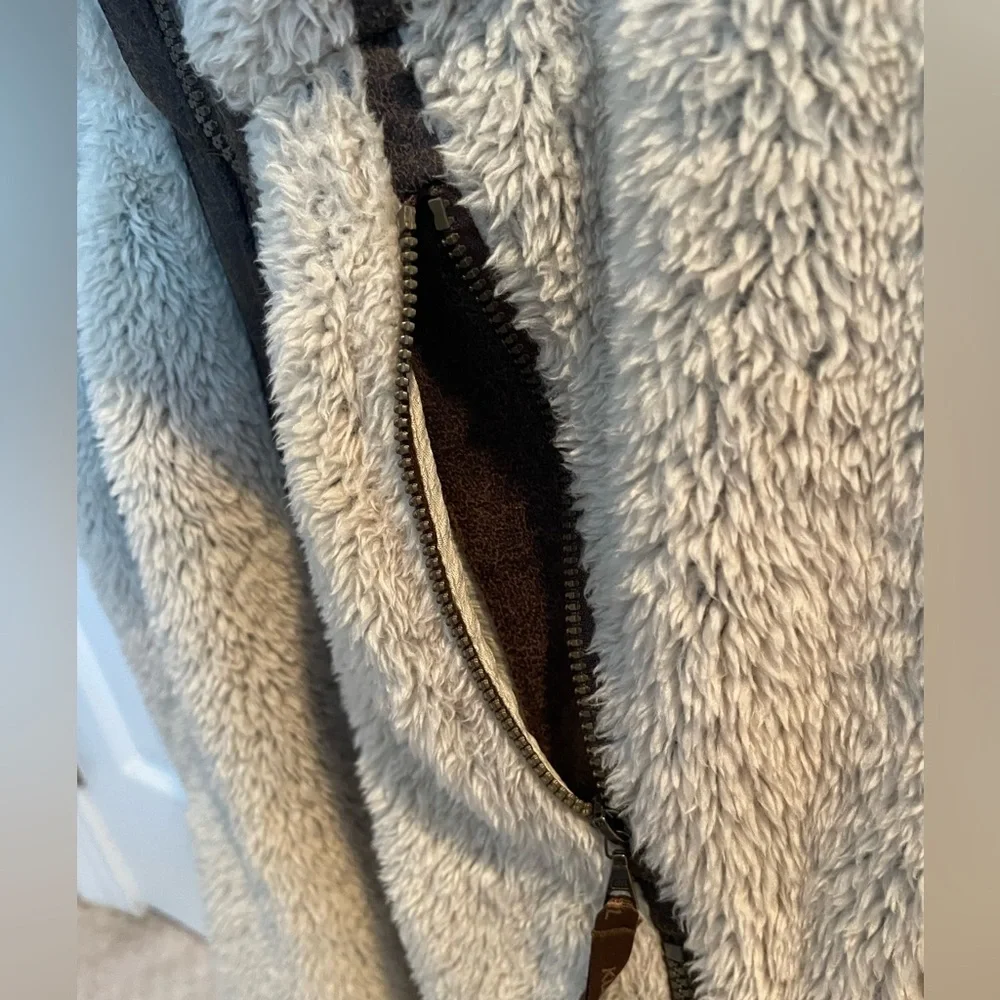 KÜHL Flight Vest Italian Fleece Stowable Hood Full Zip Cream Tan Brown Warm Cozy - Picture 11 of 16